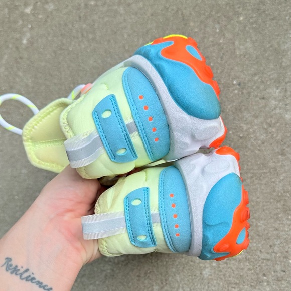 Nike React Presto 'Psychedelic Lava' Athletic Sneakers Womens size 7 - Picture 5 of 9